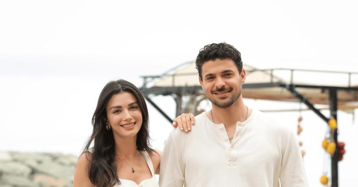مسلسل عيناك كالبحر الأسود الحلقة 1 الاولي مترجمة ماي سيما